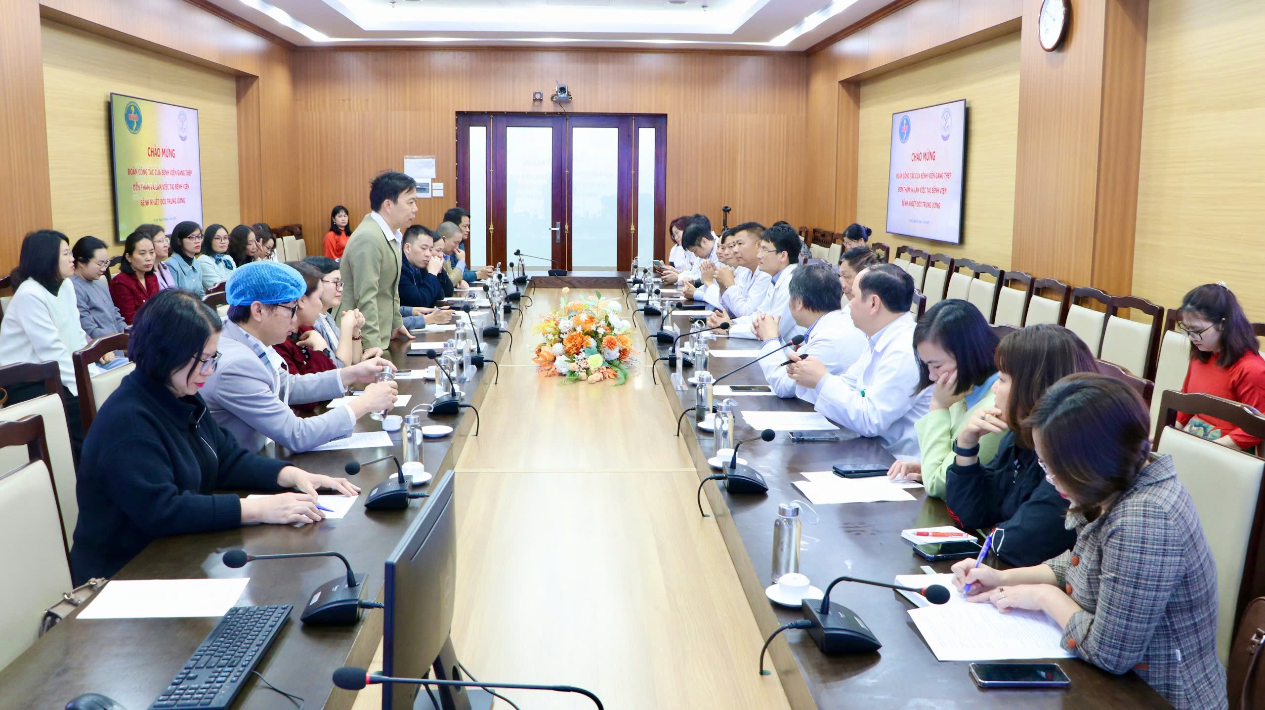 BSCKII Nguyễn Hữu Trung - Bí thư Đảng ủy - Giám đốc BV